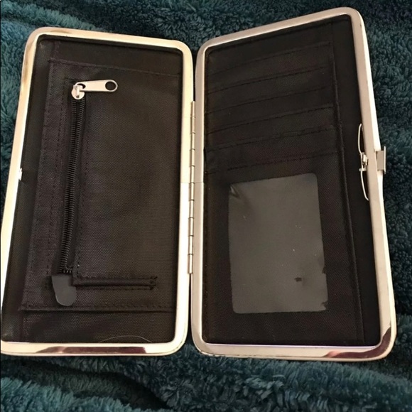 Cute Rue 21 Click Wallet - Picture 2 of 2